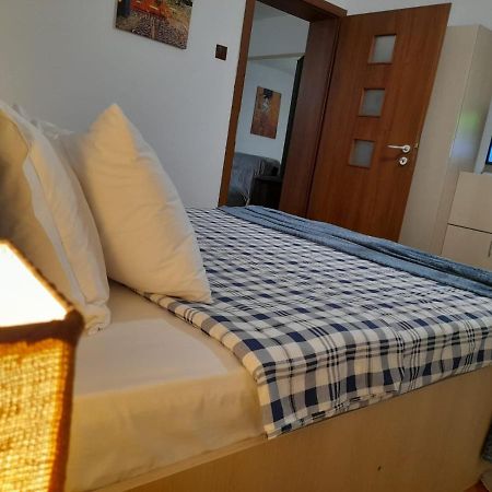 Apartamento La Rossa Braşov Exterior foto