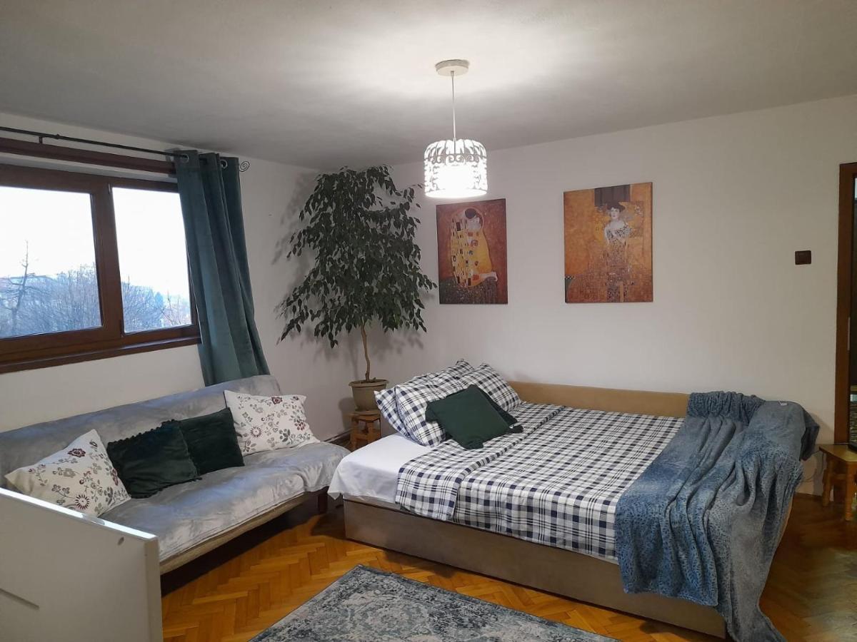 Apartamento La Rossa Braşov Exterior foto