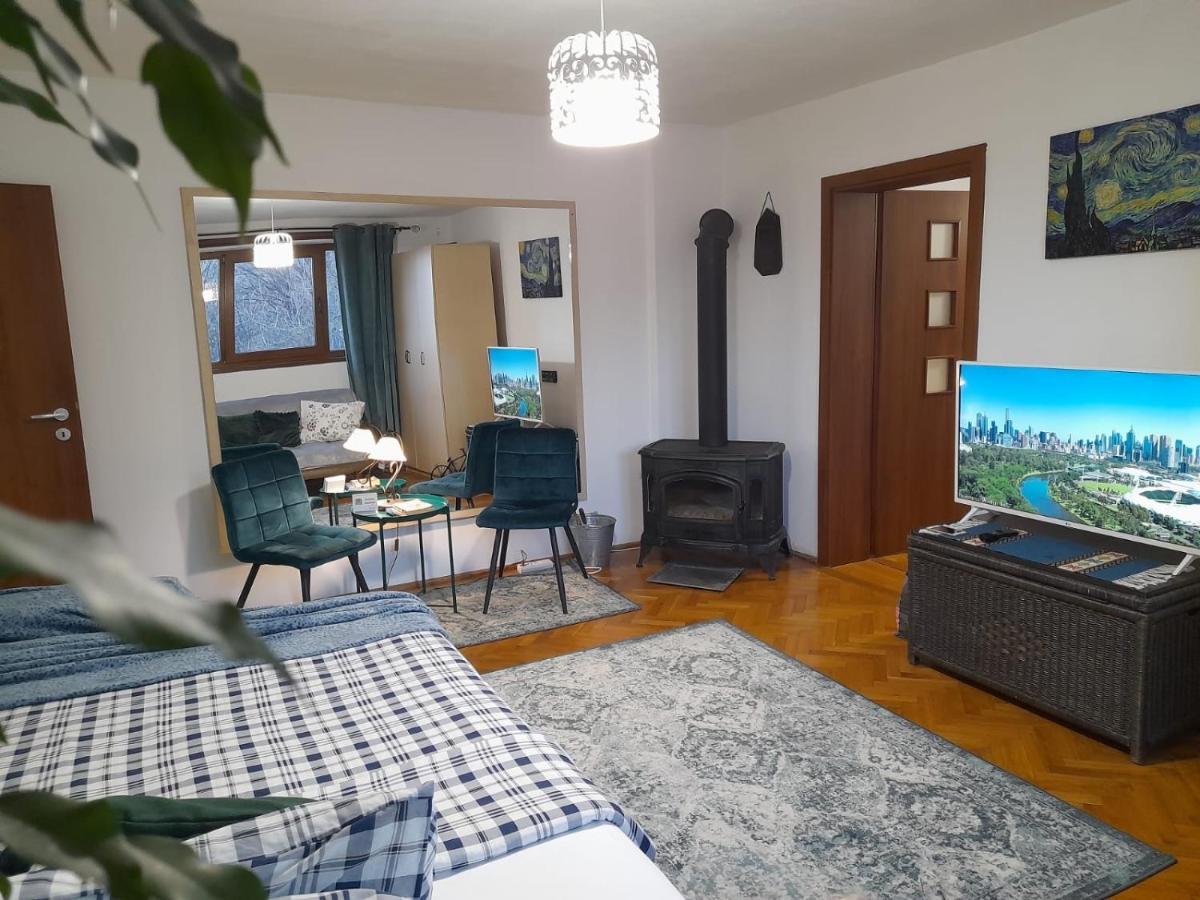 Apartamento La Rossa Braşov Exterior foto