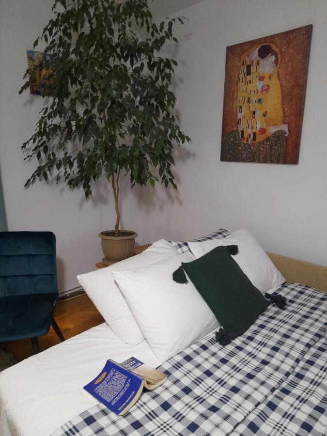 Apartamento La Rossa Braşov Exterior foto