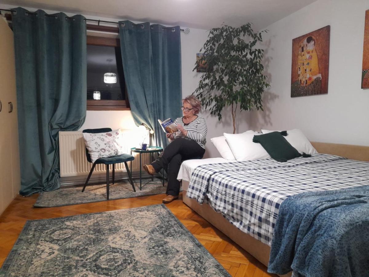 Apartamento La Rossa Braşov Exterior foto