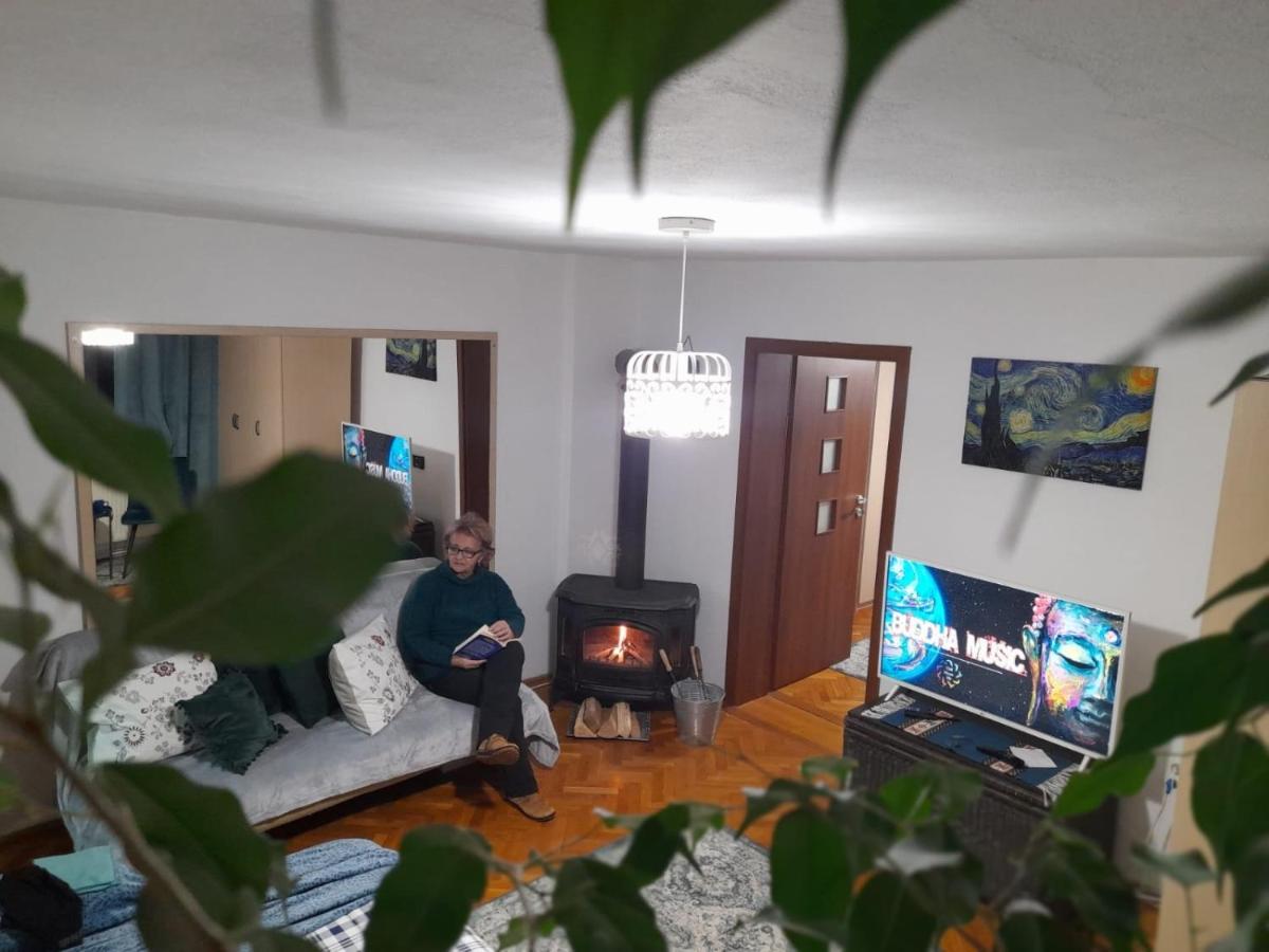 Apartamento La Rossa Braşov Exterior foto